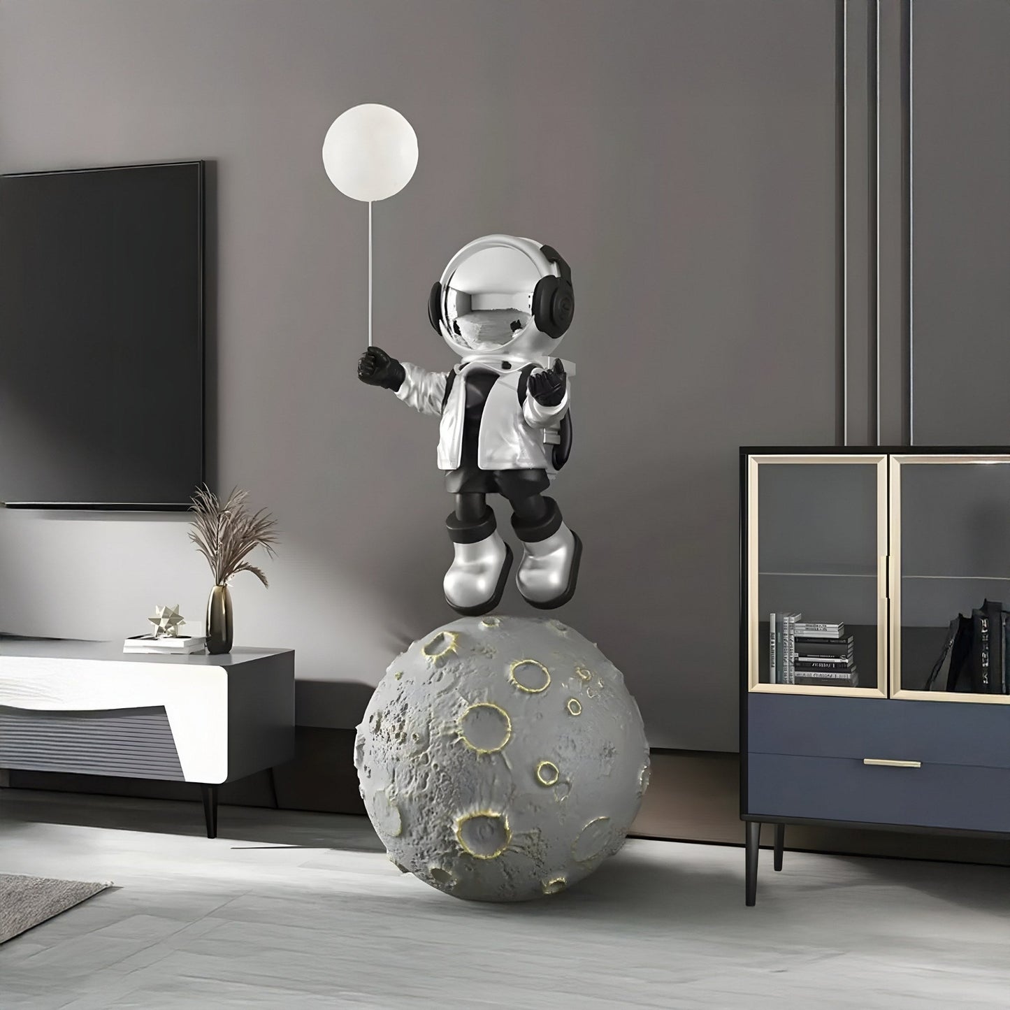 Large Lunar Silver Astronaut Glow Balloon Moonwalk Sculpture - 140cm